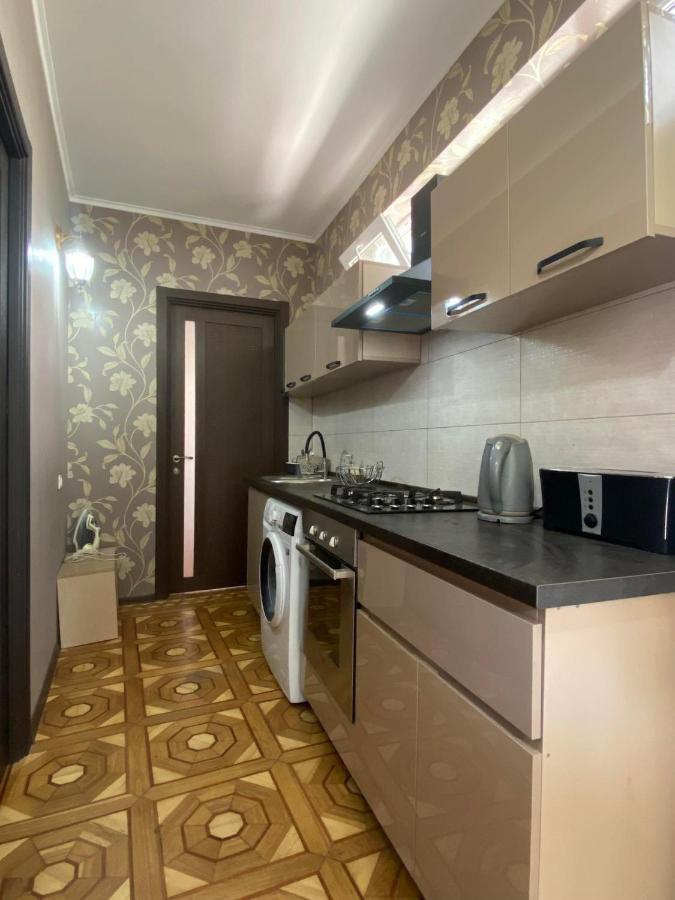 Appartement Дом 8 à Tbilissi Extérieur photo